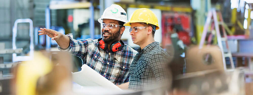 © iStock / kali9 Ingenieure bei der Arbeit