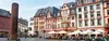 Façades colorées sur la place du marché de Mayence.